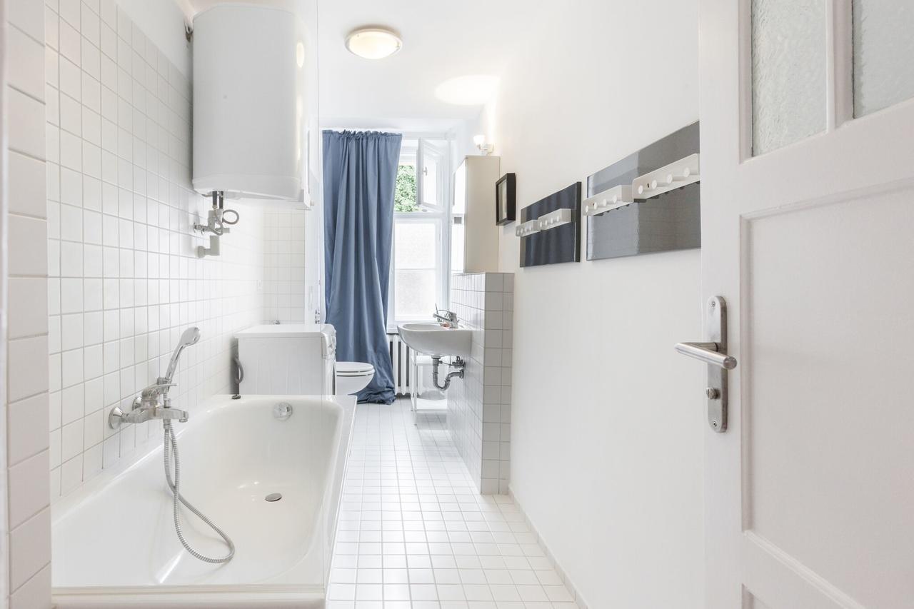 Elegantes 2-zimmer-apartment Im Kiez Von Prenzlauer Berg * Berlijn